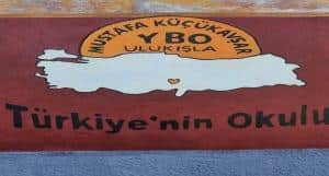 Okul duvarı